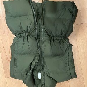 ARITZIA Wilfred green puffer vest, cinched waist